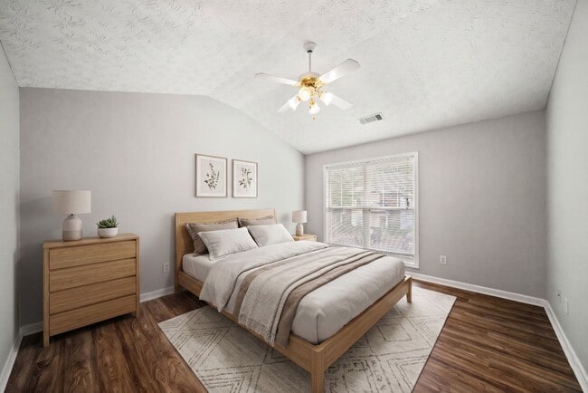 Building Photo - 3-bedroom, 2.5-bath end-unit townhome in the Garrison Square