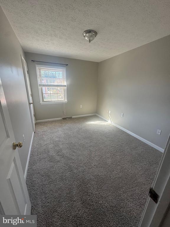 Building Photo - 2150 Harvest Dr