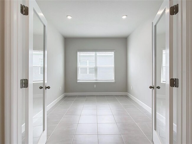 Building Photo - 16876 Castoro Dr