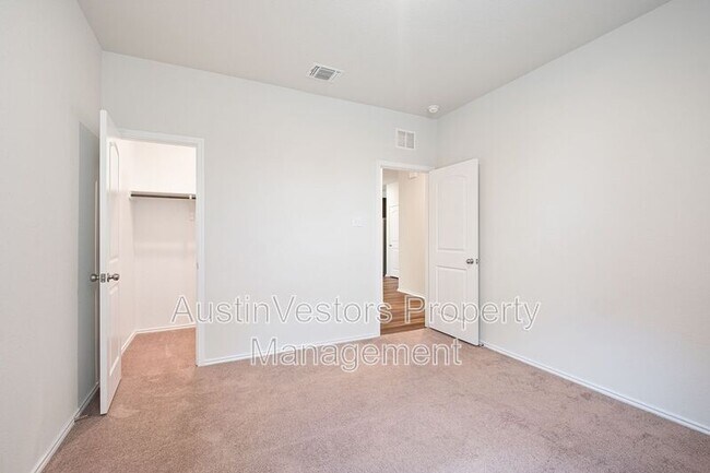 Building Photo - 157 Janice Rd