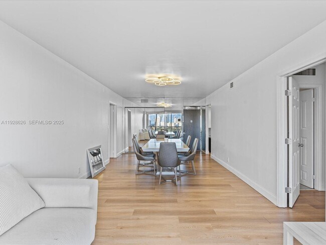 Building Photo - 20335 W Country Club Dr