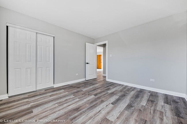 Building Photo - 7653 Roberts Rd