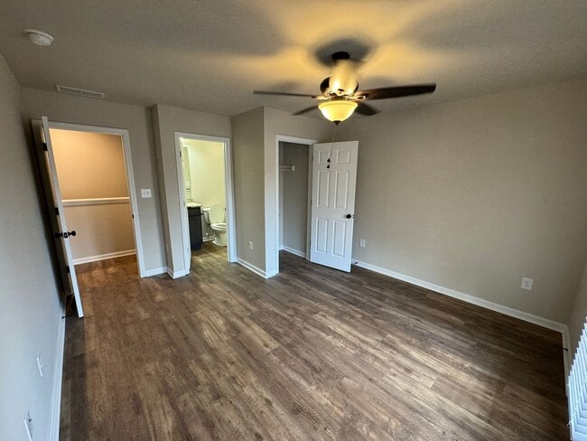 Building Photo - 4 Bedroom/4Bath off Will Hunter Rd. Pre-leasing Now!