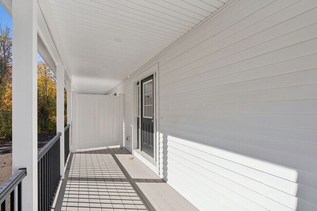 Building Photo - 16 Blacksmith Rd