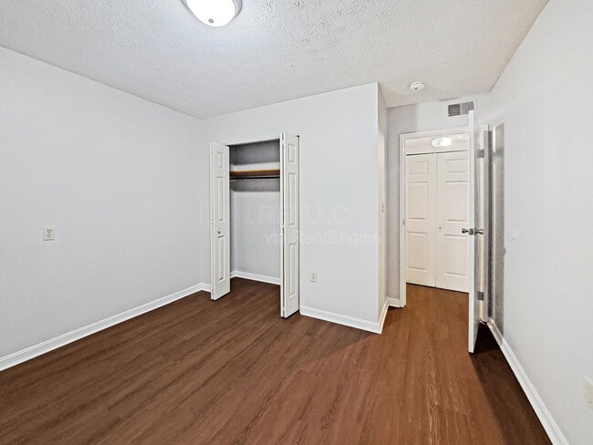 Building Photo - 3105 Fordhaven Rd