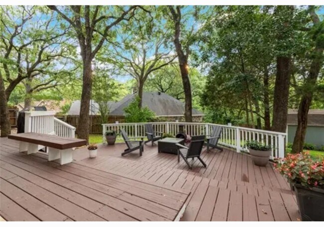 Building Photo - 1222 Circle View Ct