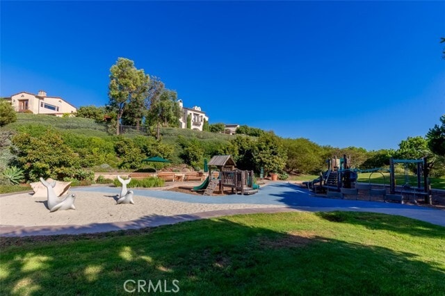 Building Photo - 30 Surfspray Bluff