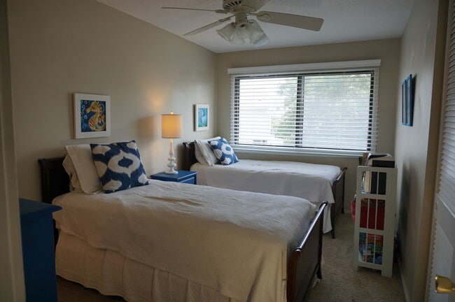 Building Photo - Furnished 3Bd/2Ba Channel Walk Townhome in...