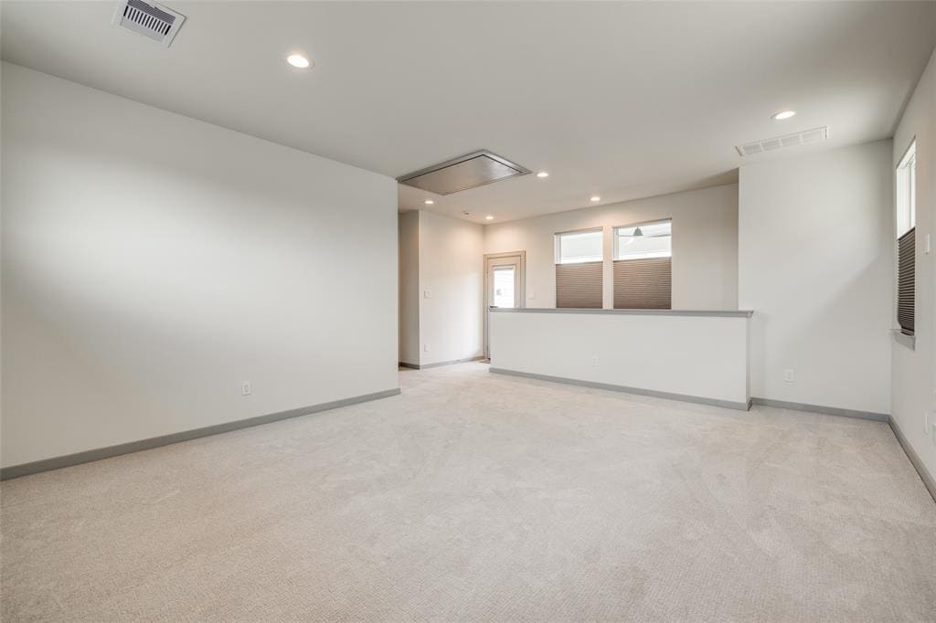 3rd floor gameroom - 717 N Emile St