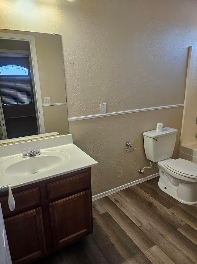 Building Photo - 586 W Cobblestone Ct