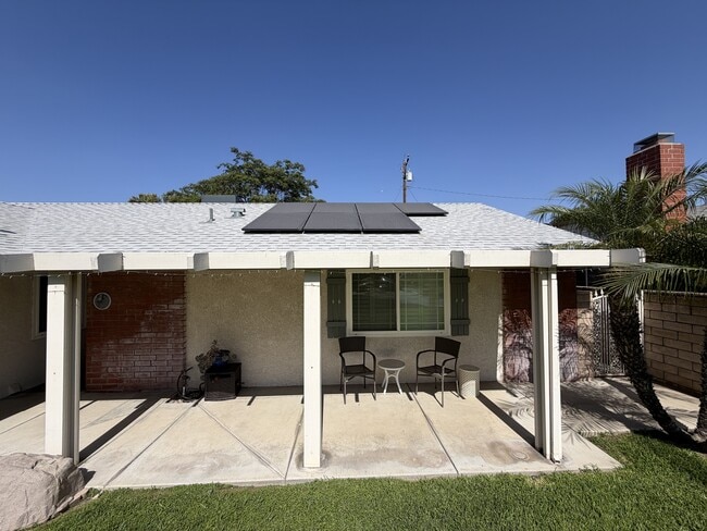 Building Photo - 12461 Vivienda Ave