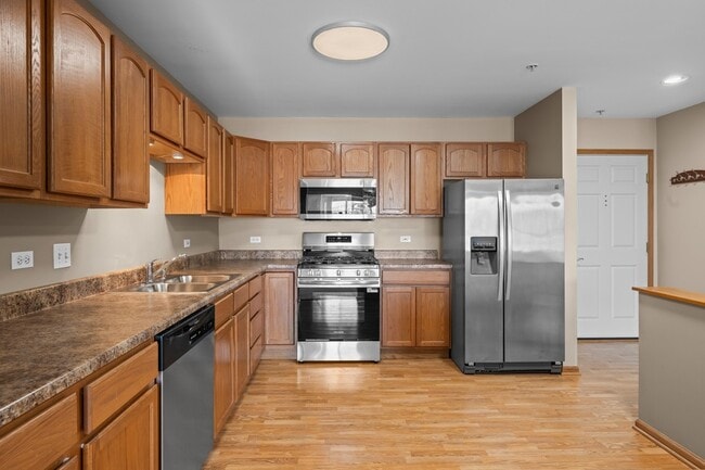 Building Photo - 100 Bokelman St