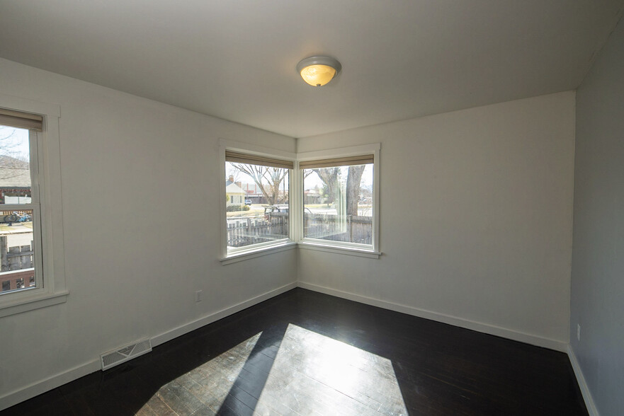 Building Photo - 330 Benton Ave