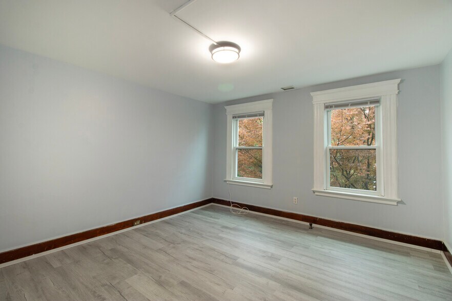 Building Photo - 23 Woodland St