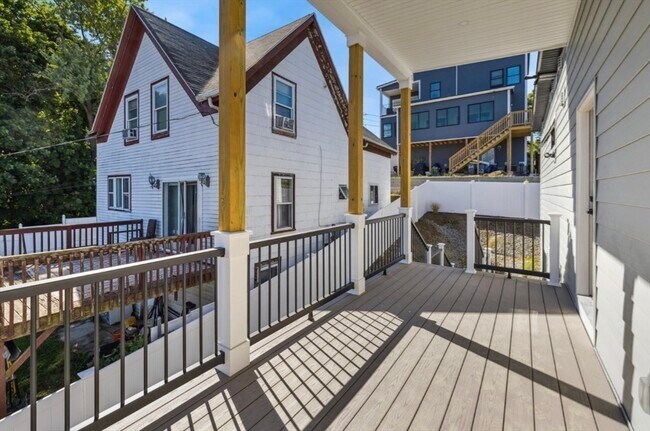 Building Photo - 57 Bellingham Ave