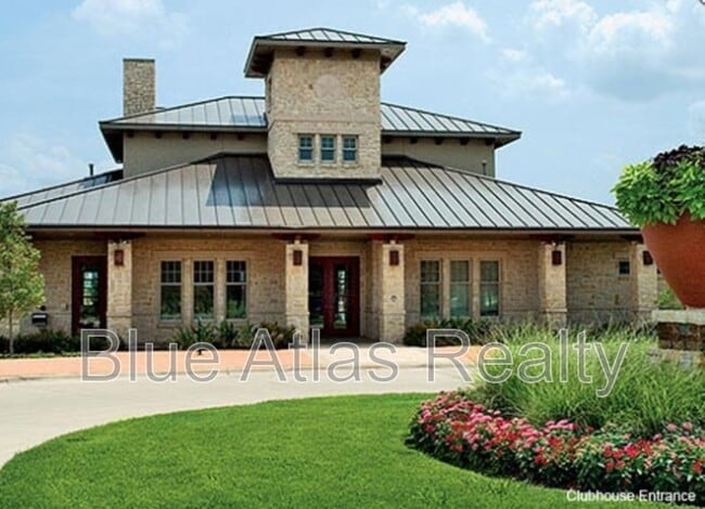 Building Photo - 542 Hickory Ln