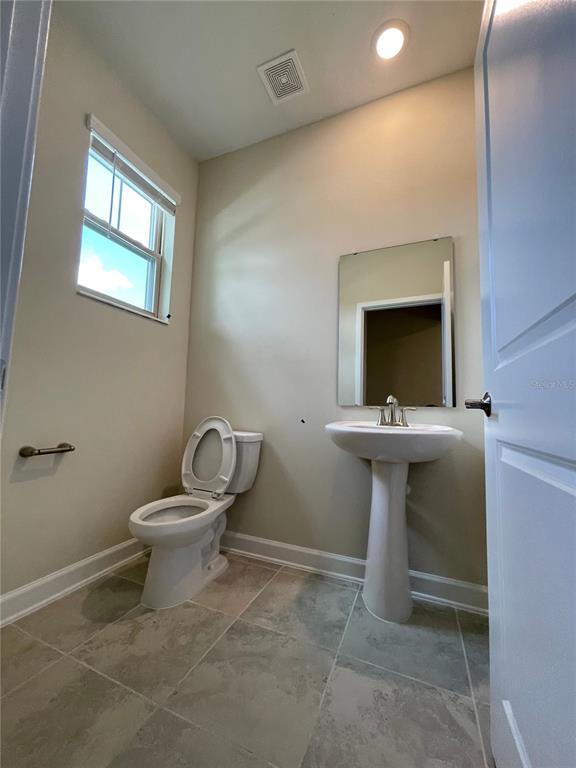 Building Photo - 213 Gentle Breeze Ln