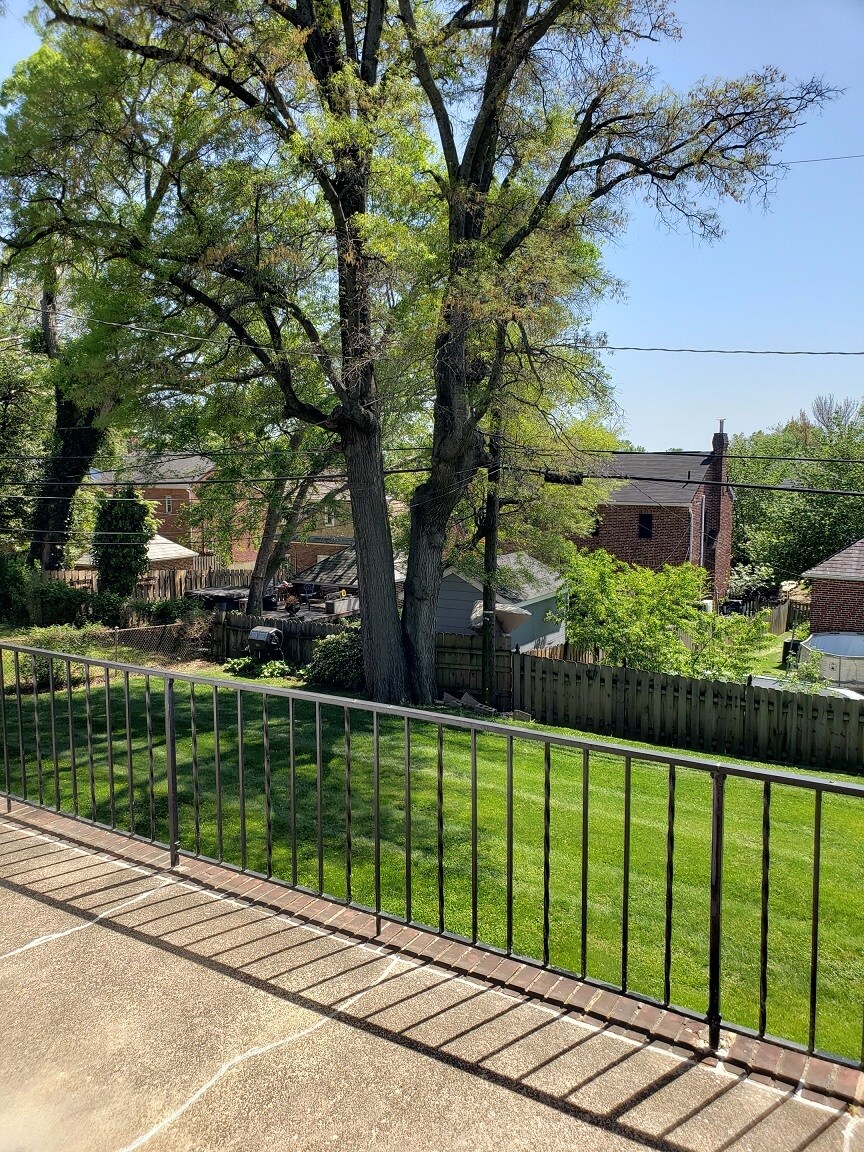 Building Photo - 2801 Bauernwood Ave