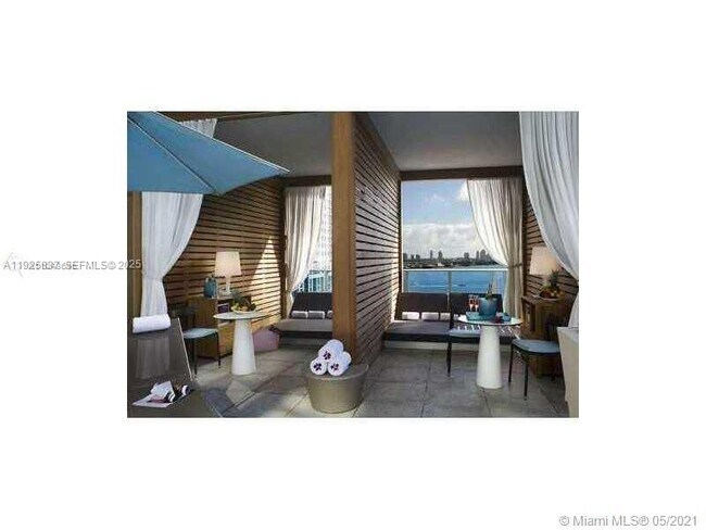 Building Photo - 200 Biscayne Blvd Way