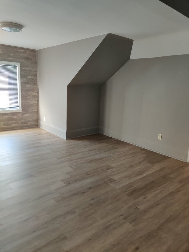 Building Photo - 205 N Normal St