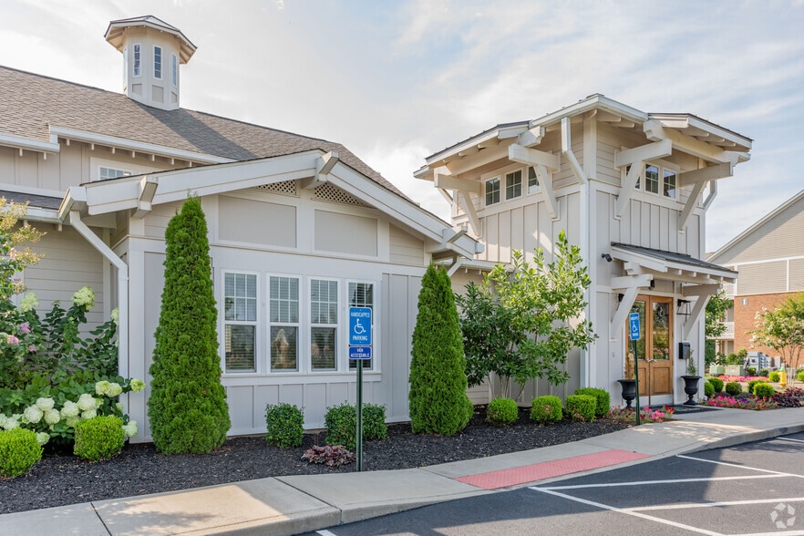 The Drake 726 Cumberland Trace Rd Bowling Green KY 42103 Apartment