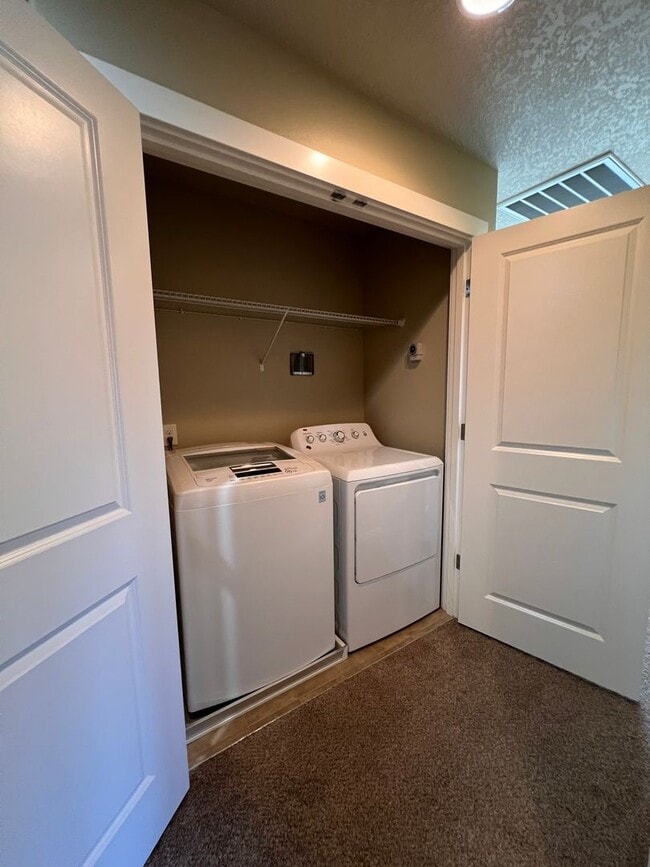 Building Photo - 503 N 41st Pl