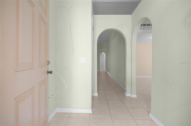 Building Photo - 265 Jocelyn Dr
