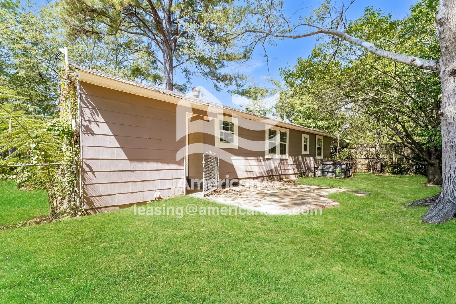 Building Photo - 3174 Charleston Dr