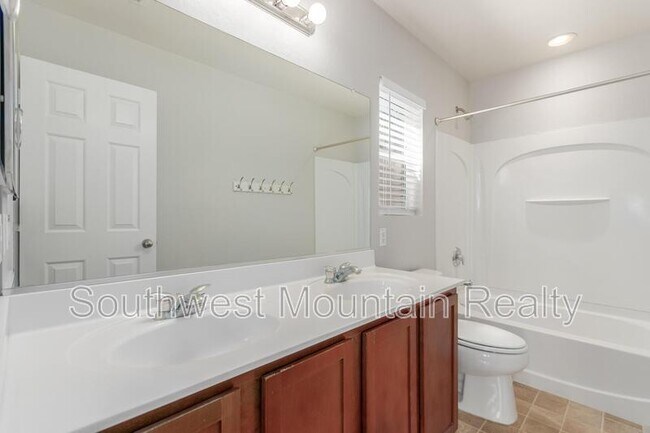 Building Photo - 5179 E Silverbell Rd