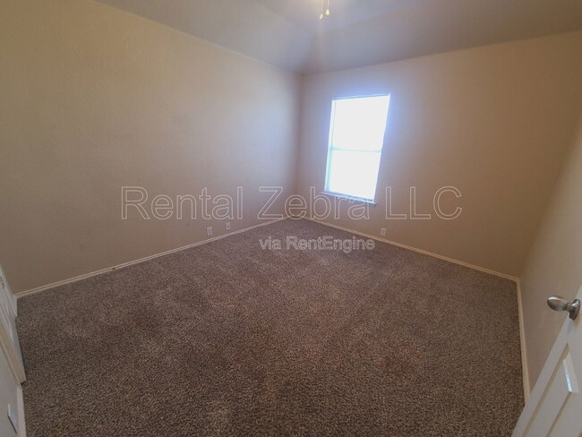 Building Photo - 8062 Raleigh Dr