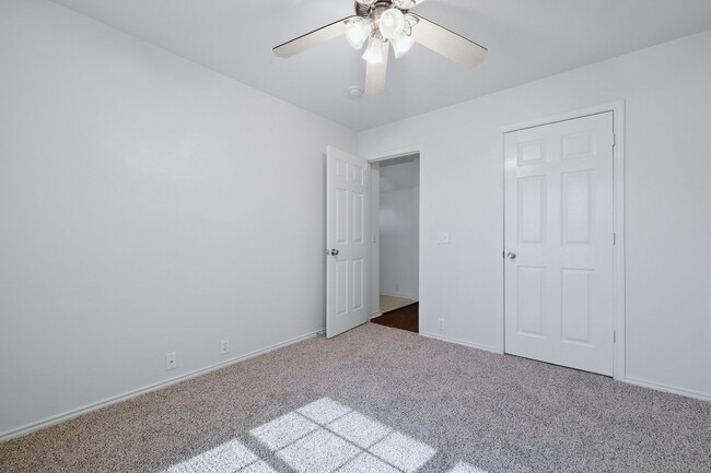 Building Photo - ***APPLICATION CURRENTLY UNDER REVIEW***Well-Maintained One-Story in Woodthorn Subdivision