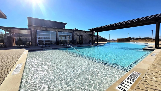 Building Photo - 3029 Hollybrook Ln