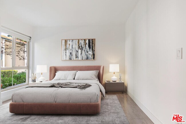 Building Photo - 23665 Park Capri