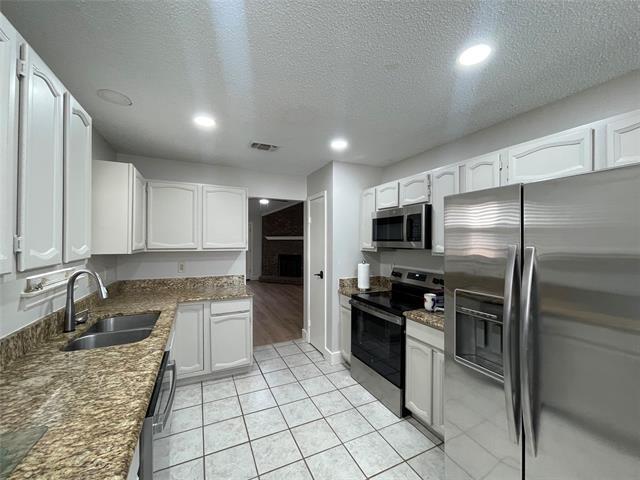 Building Photo - 504 Sage Ln