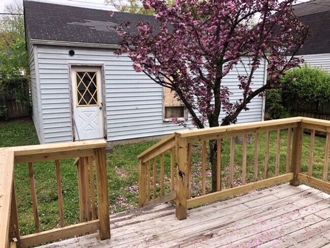 Building Photo - Nice 3 bedroom one bath in the southend