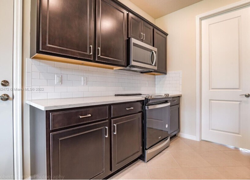 Building Photo - 3932 Long Leaf Ln