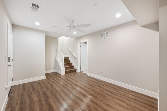 Building Photo - 4416 Paxton Pl