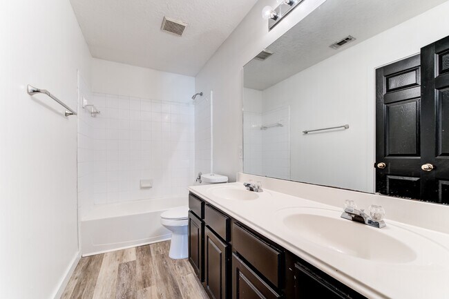 Building Photo - 31302 Baker Lake Dr