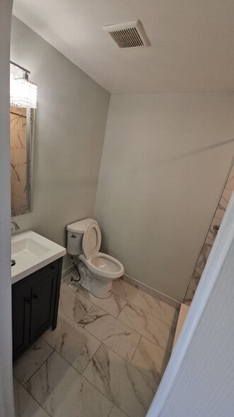 Building Photo - 2505 McKenzie Rd