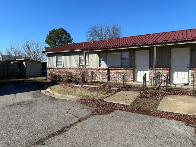 Building Photo - 8022 US-271