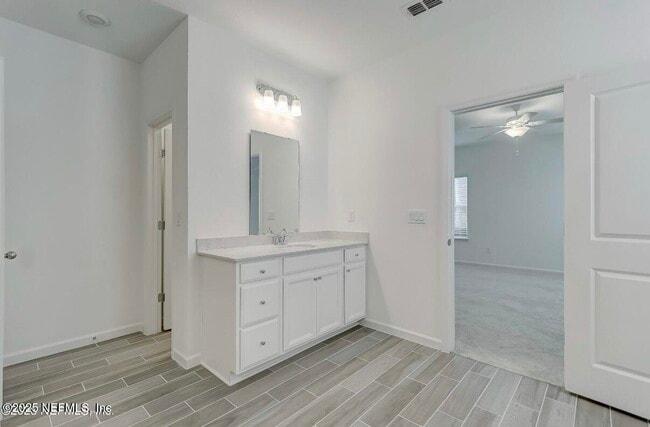 Building Photo - 300 Gan Wy