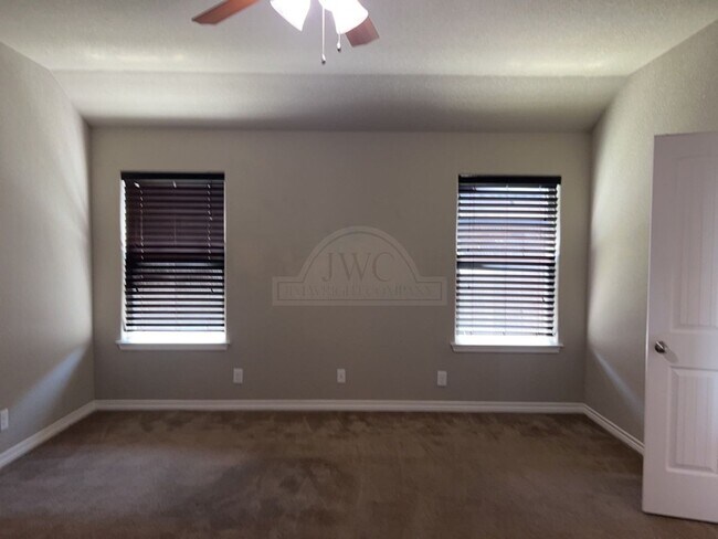 Building Photo - 2604 Tarrant County Dr