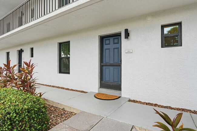 Building Photo - 600 Neapolitan Way