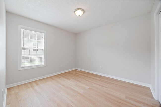 Building Photo - Freshly painted 3-bedroom 2-bath home in A...