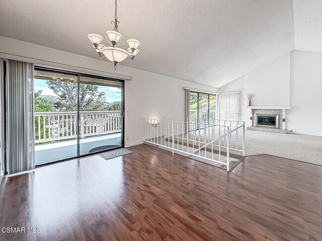 Building Photo - 576 Calle De Las Ovejas