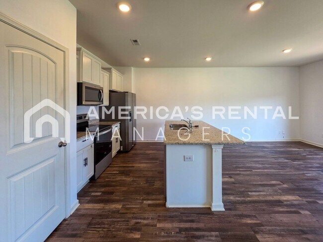 Building Photo - Home for rent in Rosser Farms!