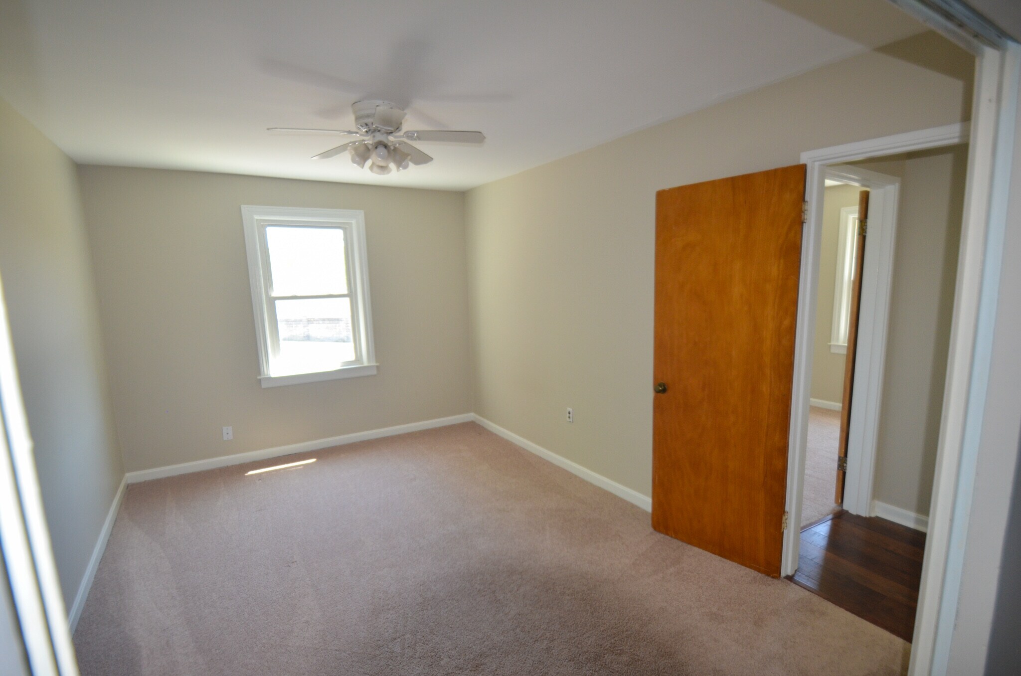 Building Photo - 257 Sunset Ave