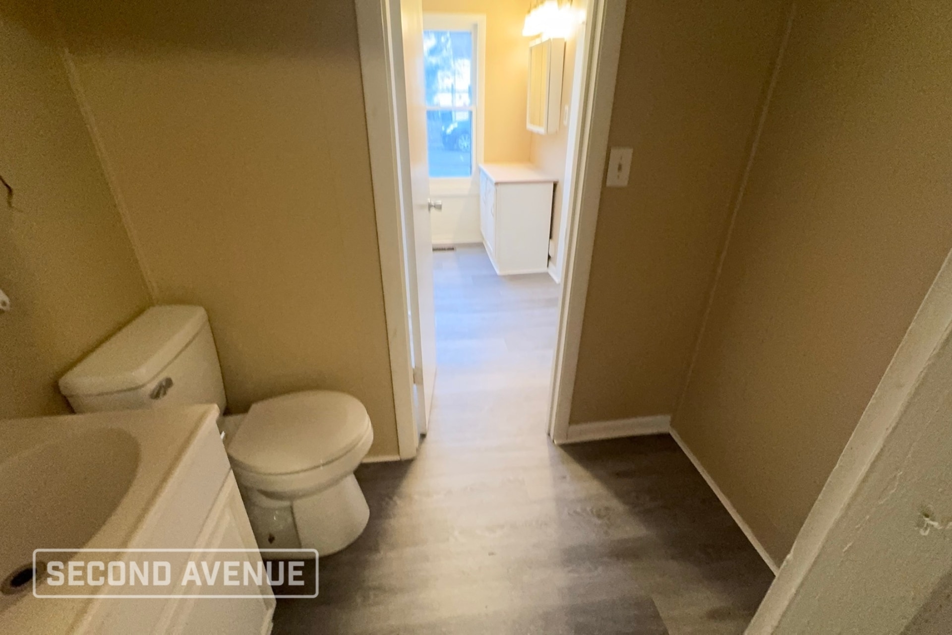 Building Photo - 512 Central Ave