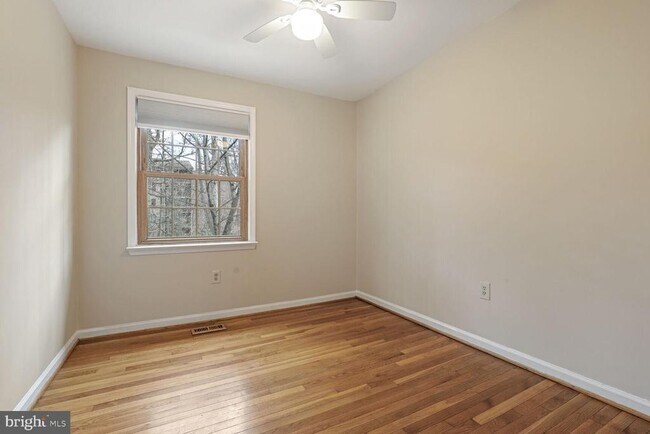 Building Photo - 1535 Chatham Colony Ct