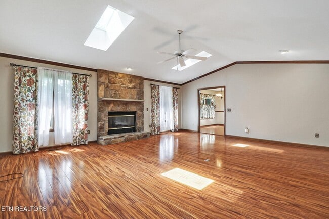 Building Photo - 101 Walden Ridge Dr